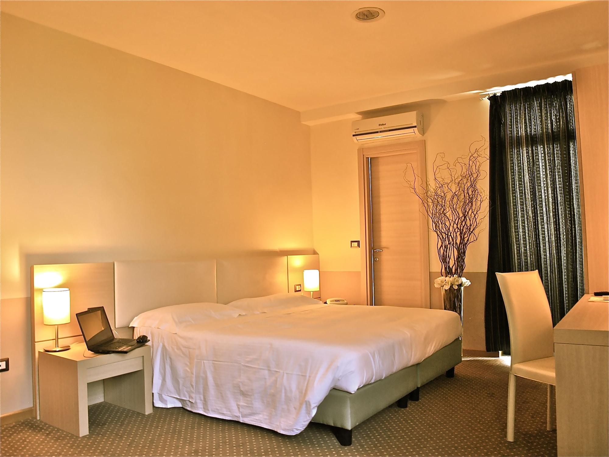 Domus Park Hotel & Spa Frascati Luaran gambar